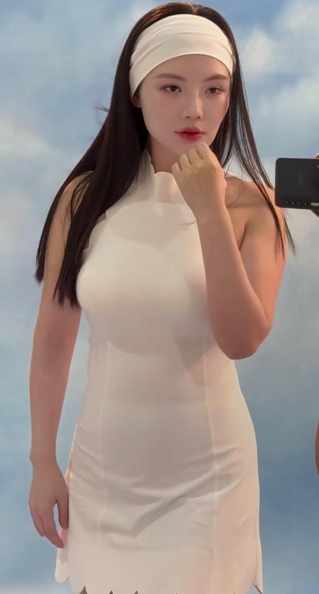 好美！好喜欢这样微胖丰腴的身材！比白幼瘦有魅力多了