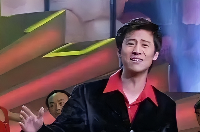 那个连登14次春晚的歌坛巨星，如今家产被拍卖“住进”养老院？