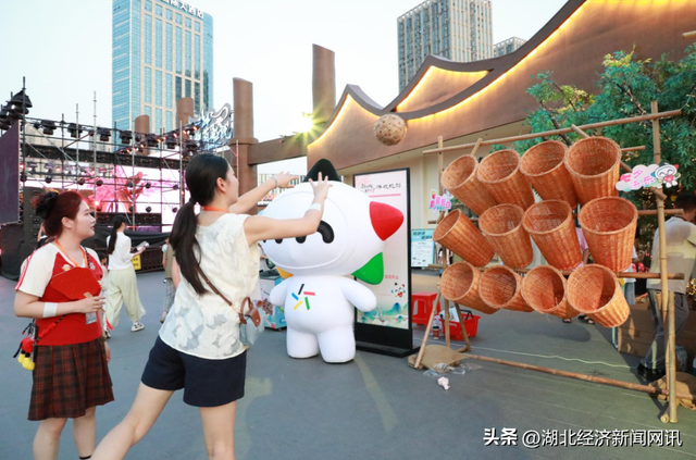 【中国经济时报】槐荫为媒传千古 文旅消费启新篇——孝南七夕分会场激起“节庆+消费”新热潮