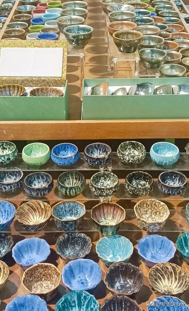 封关前瞻丨海口骑楼老街冬日景象：满眼都是外国人