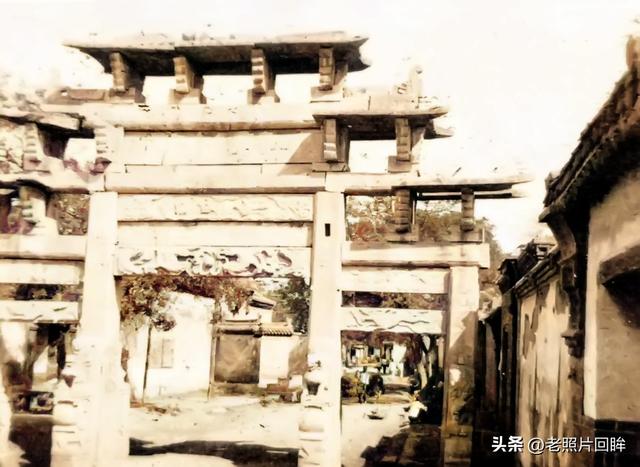 1938年，日军私人相册中的顺德（邢台）古城，鬼子在城墙上散步