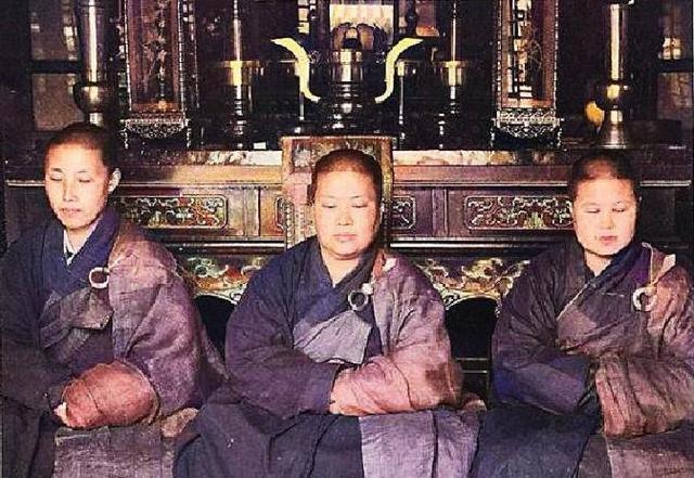 揭秘尼姑庵的黑暗面：尼姑平均年龄不到25，香客人来人往究竟为何