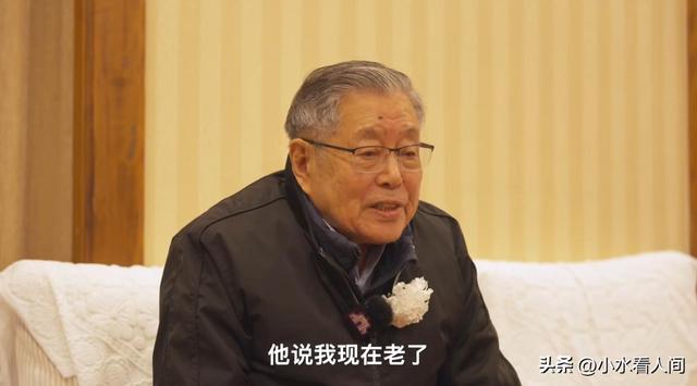 原来杨振宁葬礼当天，93岁弟弟杨振汉到场，透露哥哥一个未了心愿