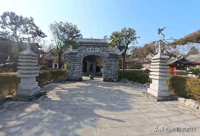 成都赏梅花的寺庙，你该去哪个？青砖红墙，一派梅花盛景，免费！