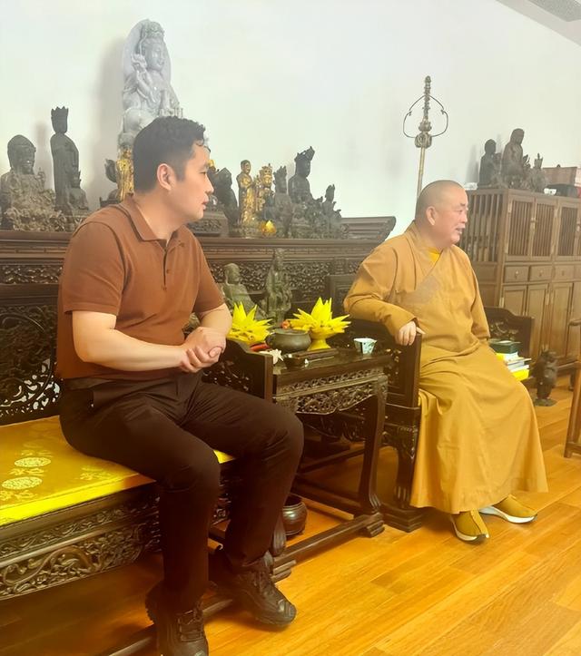 不查不知道一查吓一跳，掌控少林寺38年的释永信，私下到底有多豪