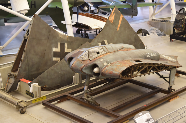 二战德国的末日武器， HO229无尾翼轰炸机，B2“幽灵”的开山鼻祖