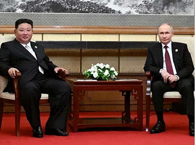 从北京回来后，金正恩想通了，最新一个动作，宣布朝鲜外交转向