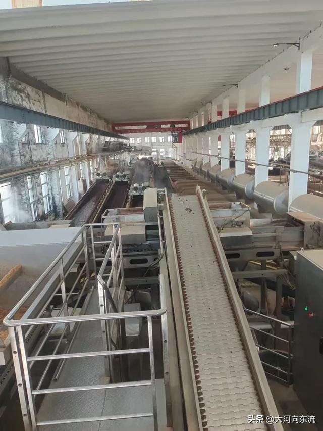 潍坊酒文化研究会酒器收藏协会2026年度工作会议在云门春酒业召开