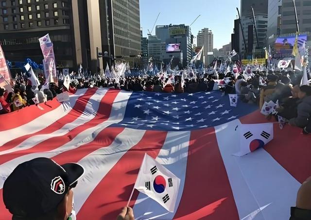 美资低价抢入韩国石化产业，半导体故事会不会重演