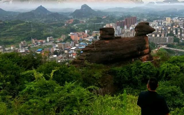 广东乐昌的金鸡岭