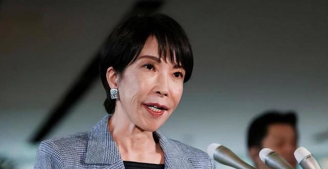 日要求中国马上撤回！中方强势回应	，解放军4艘万吨大驱上场