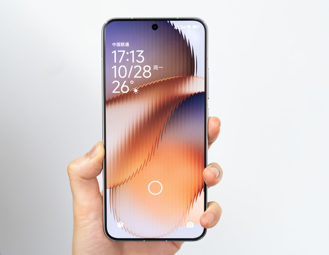 旗舰手机销量排名TOP 5：iPhone第一、华为第二，荣耀跌出前五