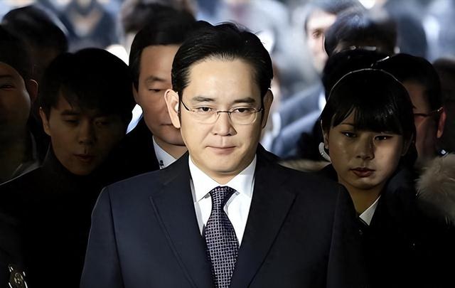 不准踏入中国市场一步？我国下达“逐客令”，三星绝望：放过我们