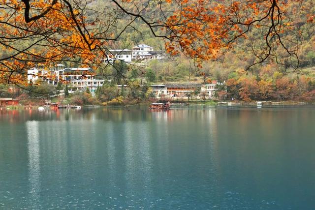 天池「初妆」，素颜静好