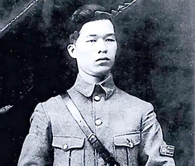 蒋介石说：世上只有两人能取代我，一个是毛主席，另一个被我杀了