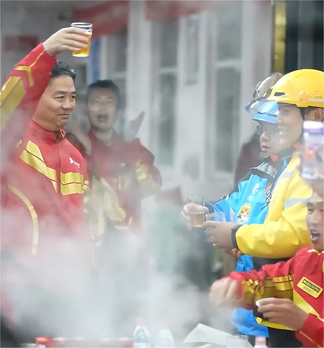 刘强东别无选择，京东必须放手一搏