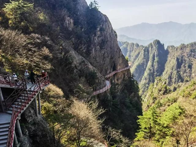 “天下无双圣境，世界第一仙山”的河南洛阳老君山