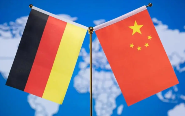 英媒忍不住点破，德国总理发生了180°大转弯，竟宣称要对中国动手