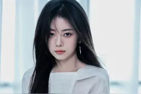 谭松韵长发回归，许凯机智回应关系问题，网友热议不断！图片