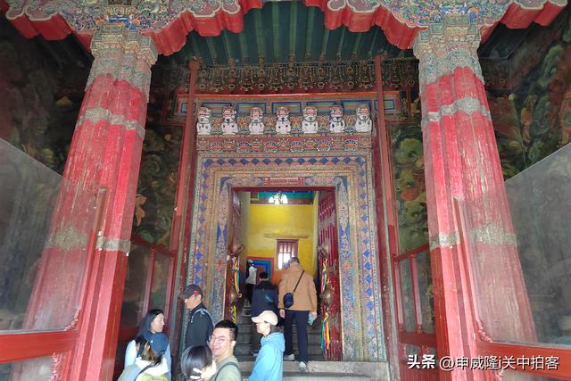 拉萨市：走进布达拉宫