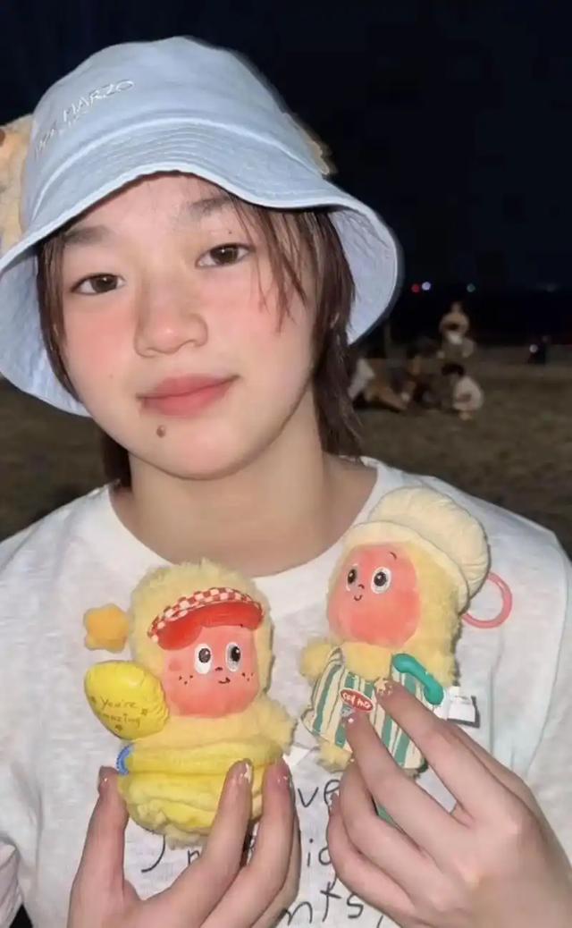 全红婵重返国家队被拍，全新样貌判若两人，意外透露出她真实处境