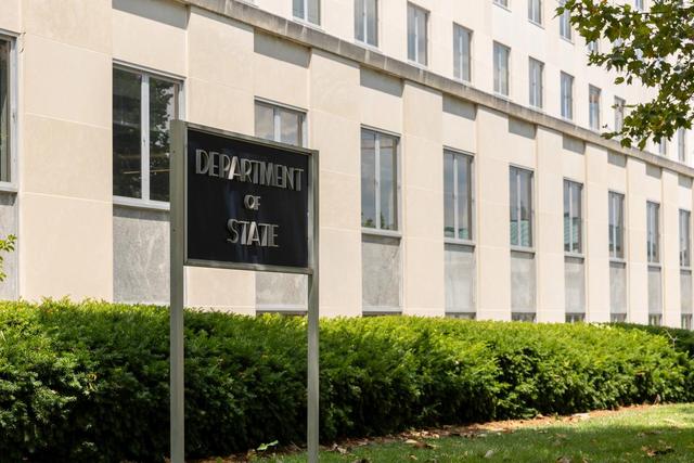 特朗普下令召回美国大使，白宫这一举动史无前例