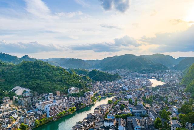 秋冬季适合去的7个地方，小住三五天，给自己放个假