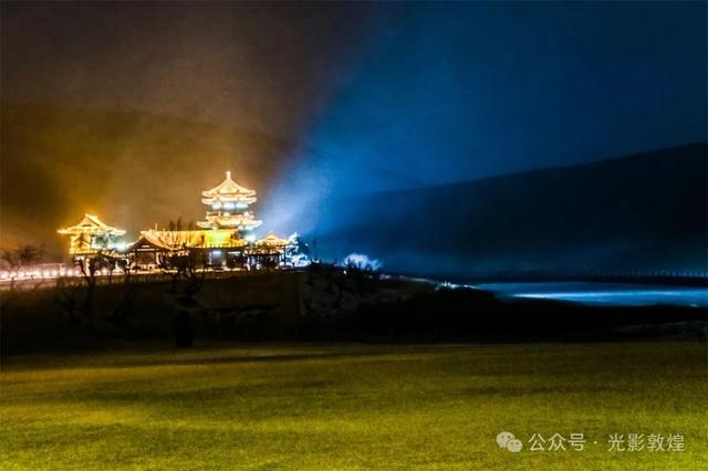 【敦煌第二场雪】月牙泉风雪交加景致极为震撼