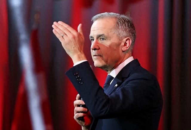 北京机场停不下！7国首脑排队访华	，特朗普玩脱，铁杆小弟全反水