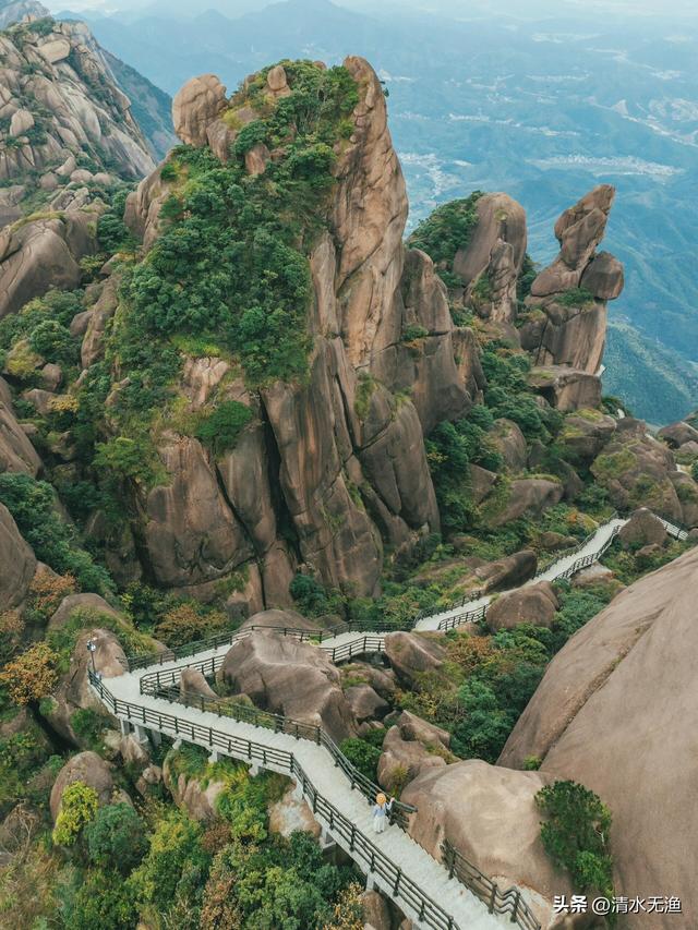 江西你糊涂啊不宣传这座山，颜值不输三清山，电梯坐到山顶