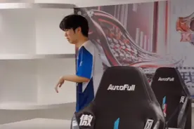 eStar2-4KSG，绝意带不动4个FMVP，坦然状态低迷，花海自责落泪图片