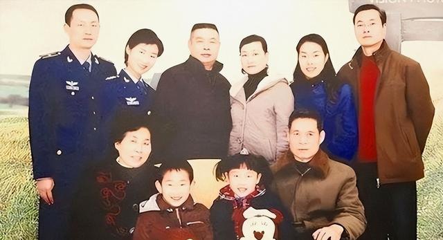 原来刘洋的舅舅是他，名气响多次被媒体报道，难怪她能成为航天员