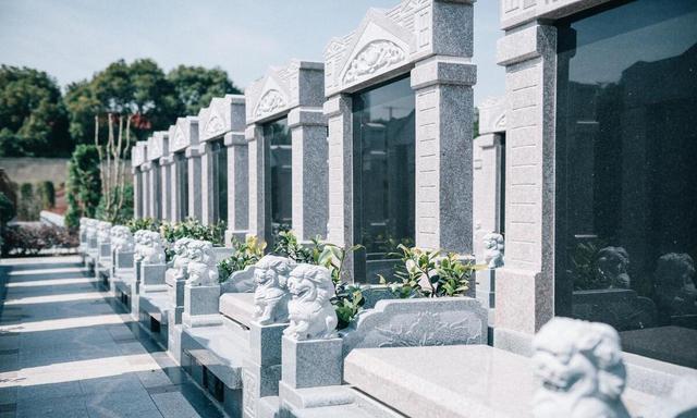 今年的清明节，60年难遇，哪天上坟扫墓最好？早看早知道