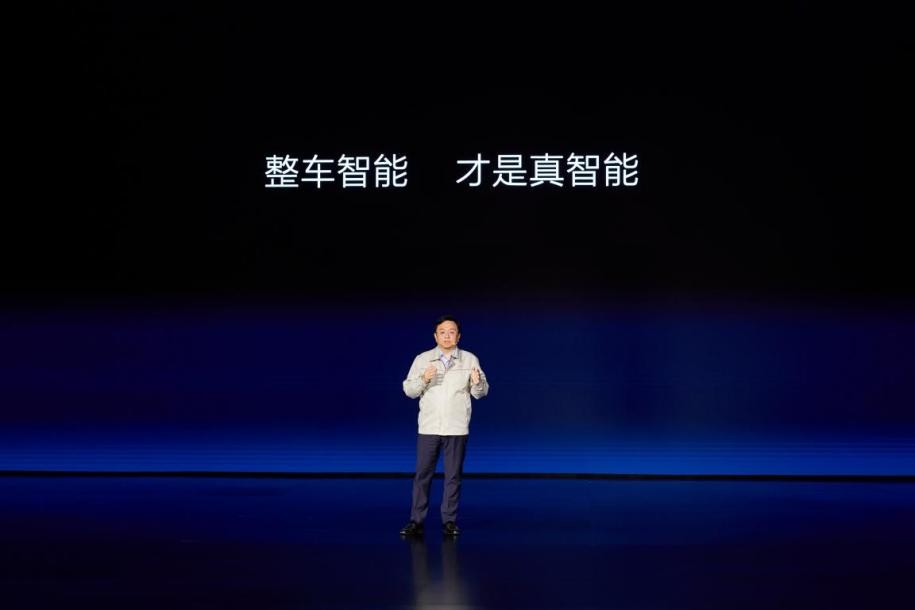 比亚迪又有大动作!从上下半场到整车智能,持续引领行业发展