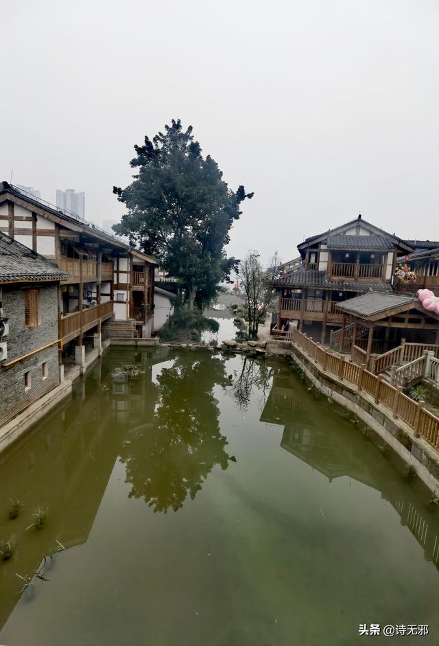 孤馆深沉·古镇情殇