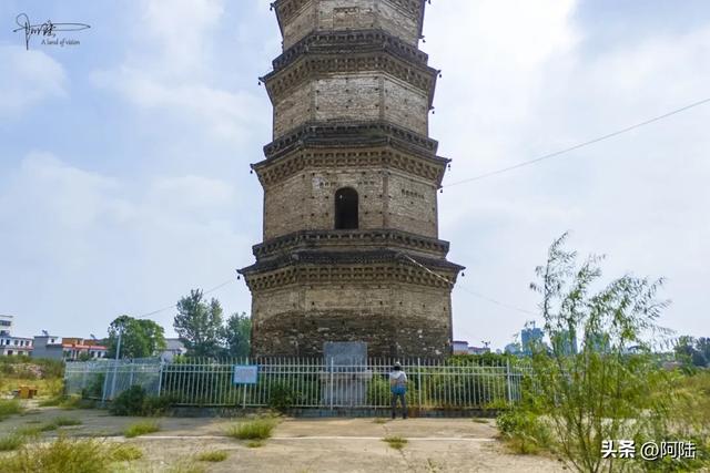 泗州塔始建于1095年,是河南省现存最高、体量最大的古塔之一