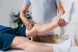 四个动作强化下肢力量，保护膝盖稳健少磨损图片