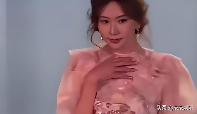 50岁林志玲婚后生活曝光，家务全包全家8点睡觉，儿子读国际学校
