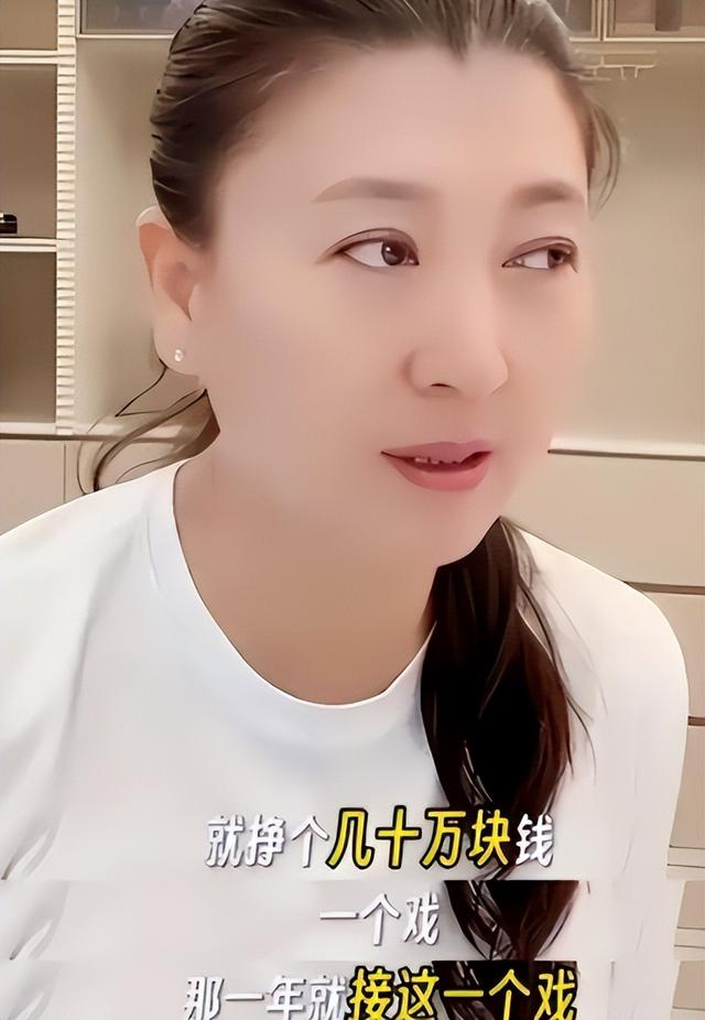 闫学晶事件再升级！官媒下场发文锐评，言辞犀利，句句直戳她心窝