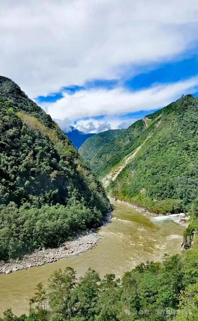 林芝•墨脱，风景如画的金珠藏布
