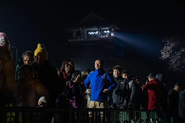 赴约吗？印象大红袍的精彩，今夜依旧