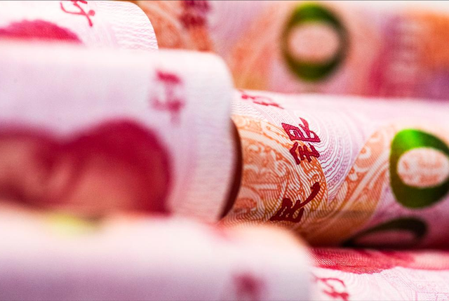 人民币遭伏击！伦敦交易所踢中国出局，紧要关头全球资本弃美投中