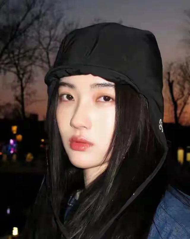 于正曝内娱“潜规则”！女演员被男导演日夜折磨，不从就换角