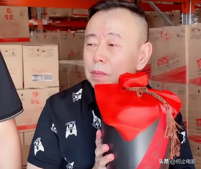 晚节不保？闫学晶哭穷不到三天	，潘长江再度“作妖	” 赵本山被连累