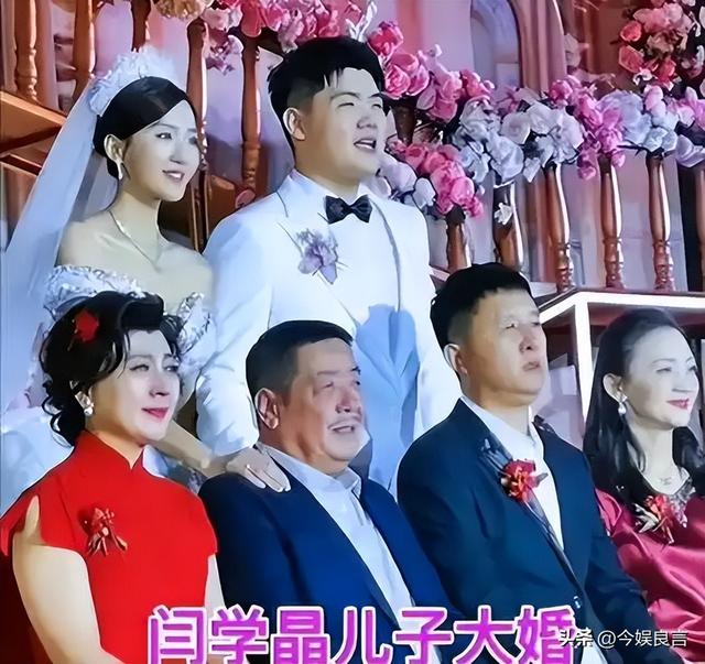 闫学晶没想到，2026年刚开年，老搭档冯巩就给她上了生动一课