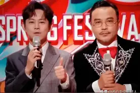 湖南小年夜春晚全员跳科目三，登上热搜受争议，到底怎么了？图片