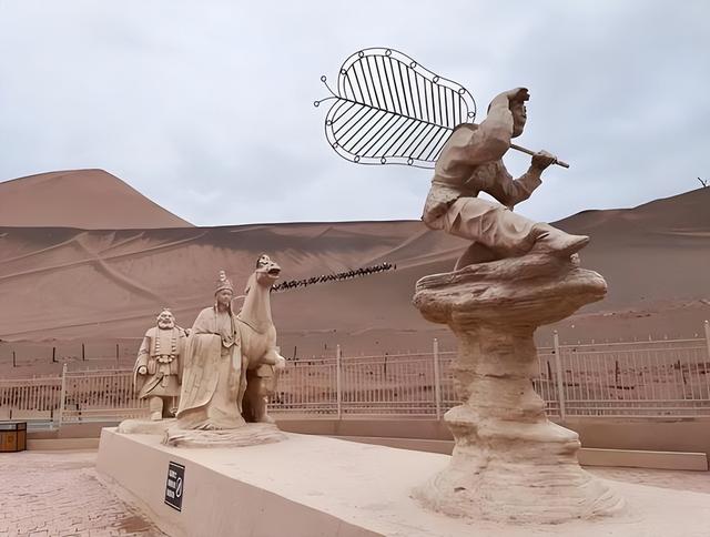 游新疆中国热极火焰山