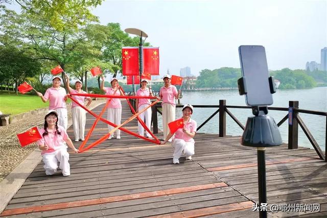 “双节”同庆！鄂州节日氛围拉满