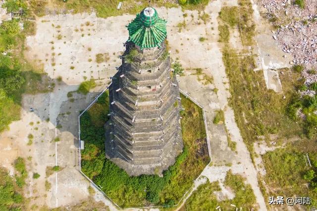 泗州塔始建于1095年,是河南省现存最高、体量最大的古塔之一
