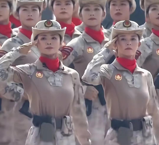 九三阅兵后李依潼火了！女兵领队神似周涛，身份曝光，果然不一般